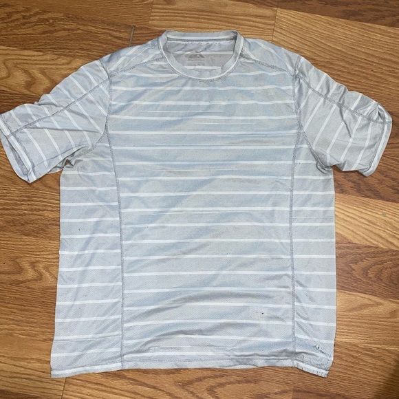 Breathable Sweat-Proof Workout T-Shirt - Picture 4 of 17